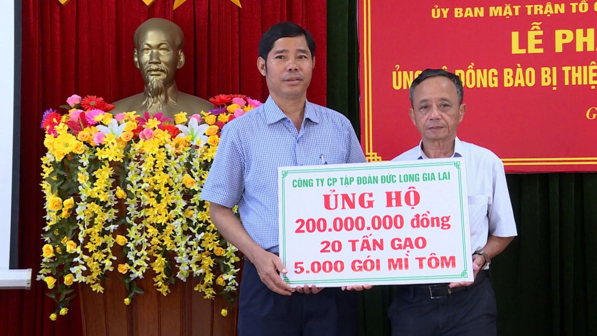 Tập đoàn Đức Long Gia Lai ủng hộ đồng bào vùng lũ hơn 500 triệu đồng